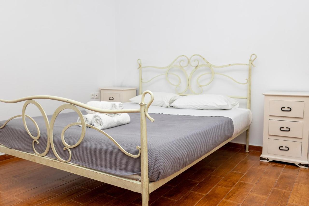 Depis Economy Apartments Naxos City Eksteriør bilde