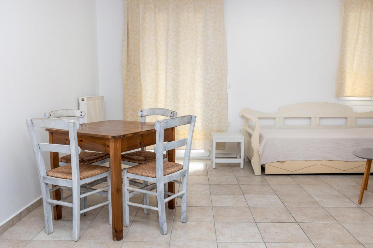Depis Economy Apartments Naxos City Eksteriør bilde